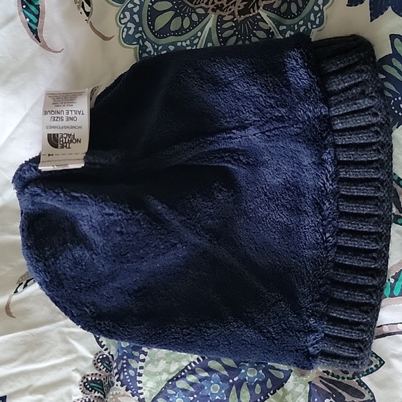 Navy Beanie - Picture 3 of 6